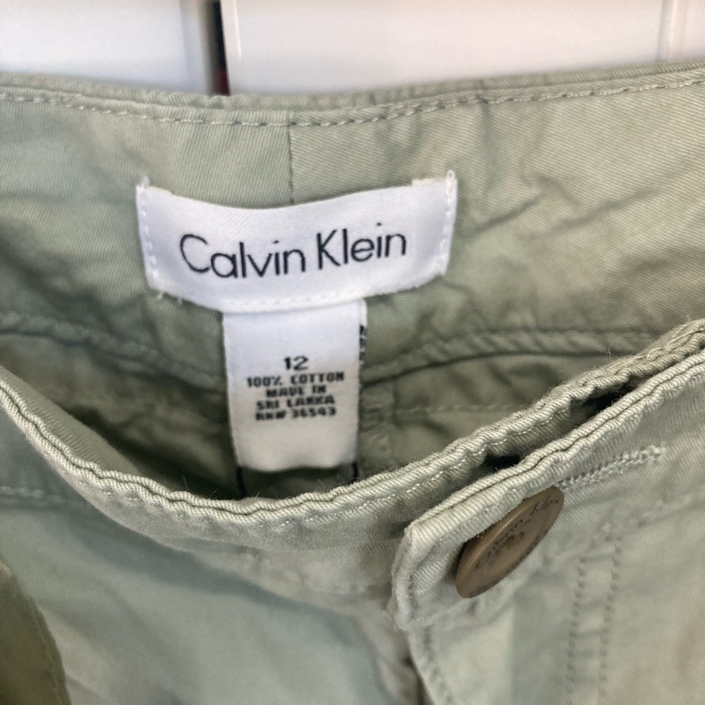 Calvin Klein Riley Capri Pants - Picture 2 of 5